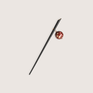 pique cheveux rouge Kanzashi
